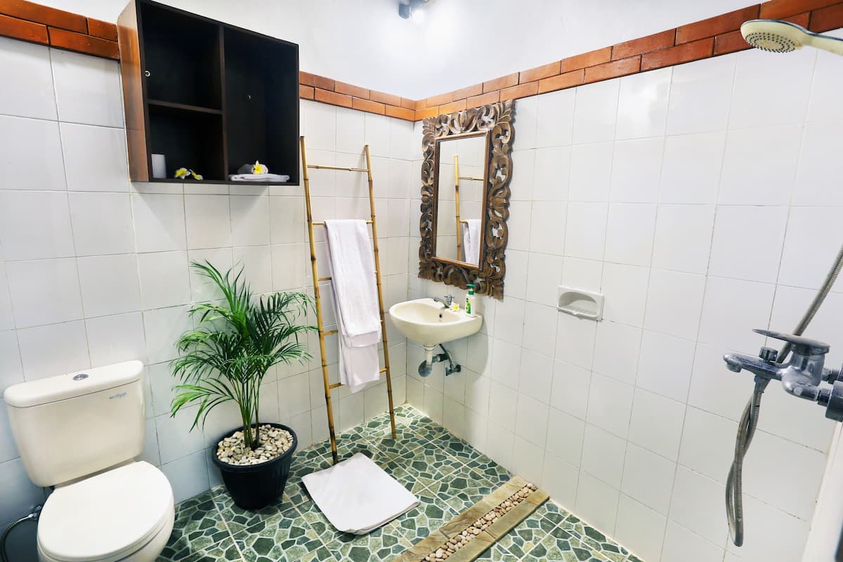 Bathroom 4